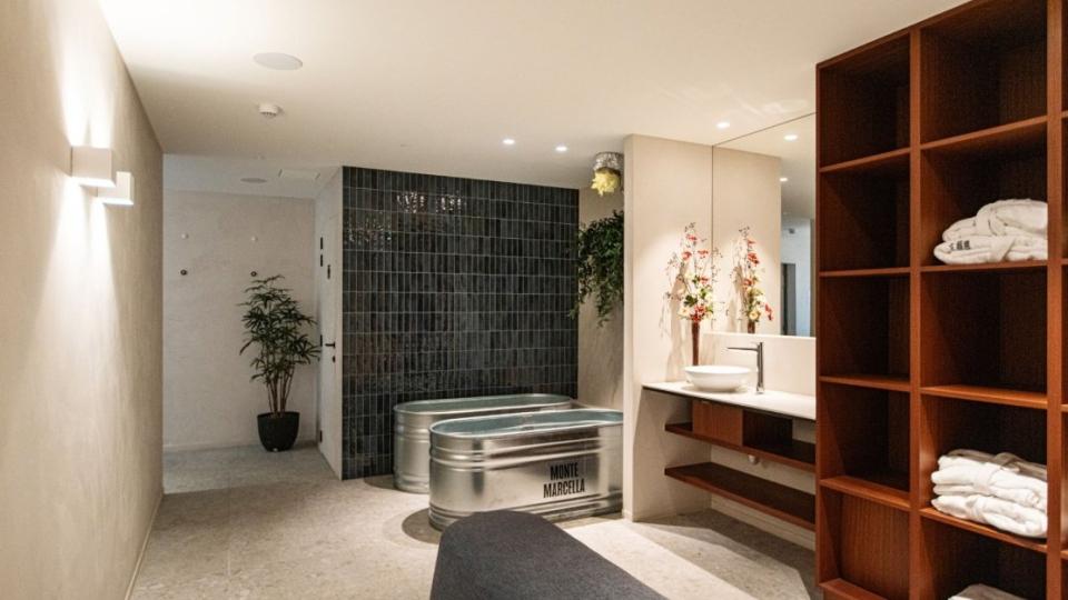 Claystuc Aqua Sensa Monte Marcella BOSS paints 